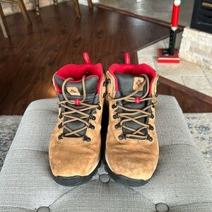 Columbia Men's Tan and Red Boots
